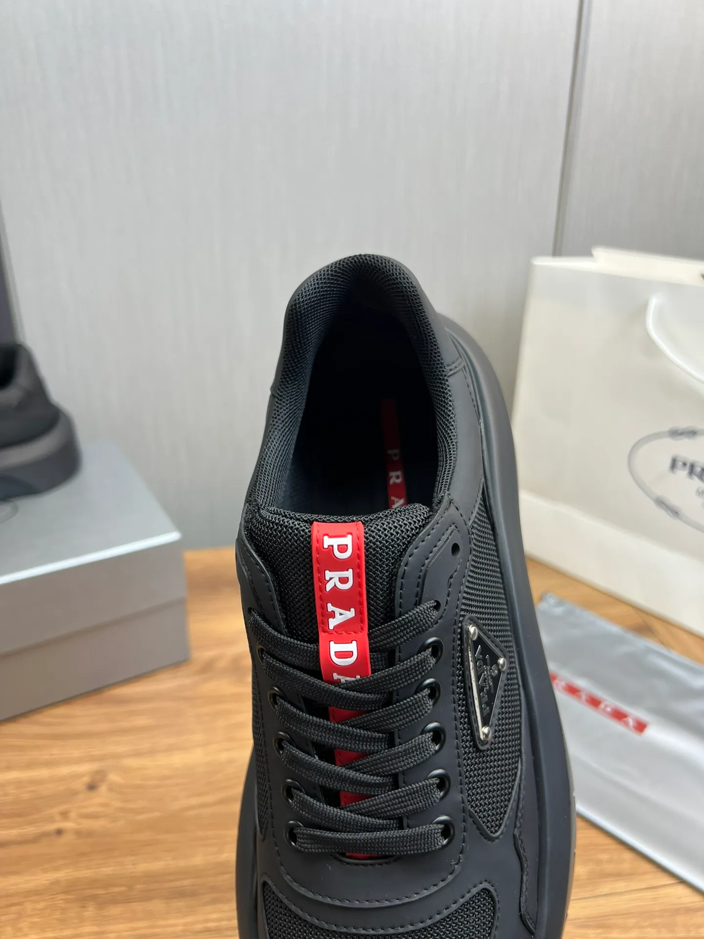 Men's shoes 💰620💰 [PRADA] Men's shoes are popular in the counter, official website is synchronized, high-quality shipments ✔️Original cowhide stitching mesh + cowhide lining, 1🆚1 replica, original original bottom, 38-45 (45 customized, non-refundable)